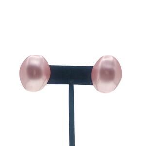Vintage Richelieu Pink Oval Clip On Earrings